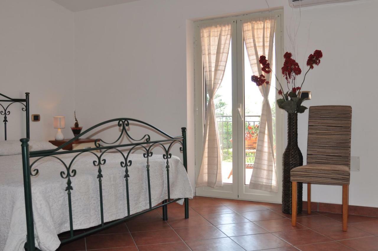 Villa Lidia Паола Екстер'єр фото